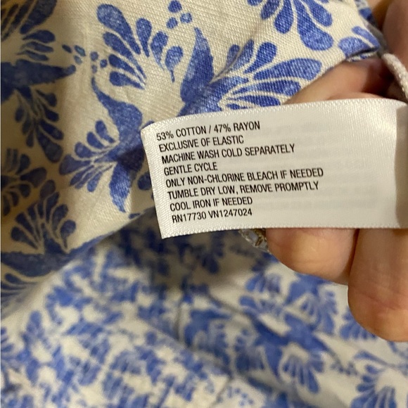 Universal Thread Blue and Cream Floral Dress with Pockets - Picture 6 of 7